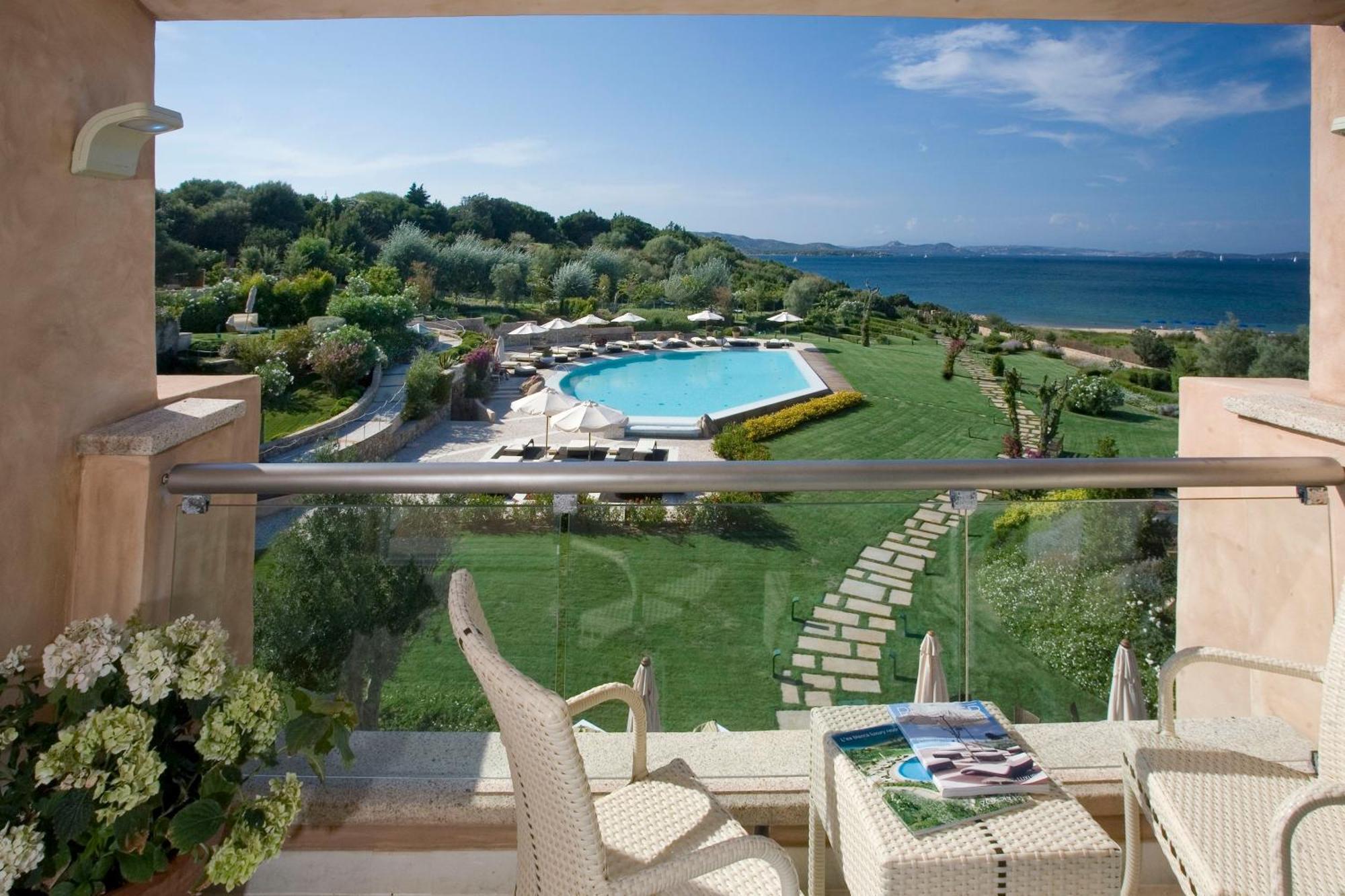 L'Ea Bianca Luxury Resort Baja Sardinia Exterior foto